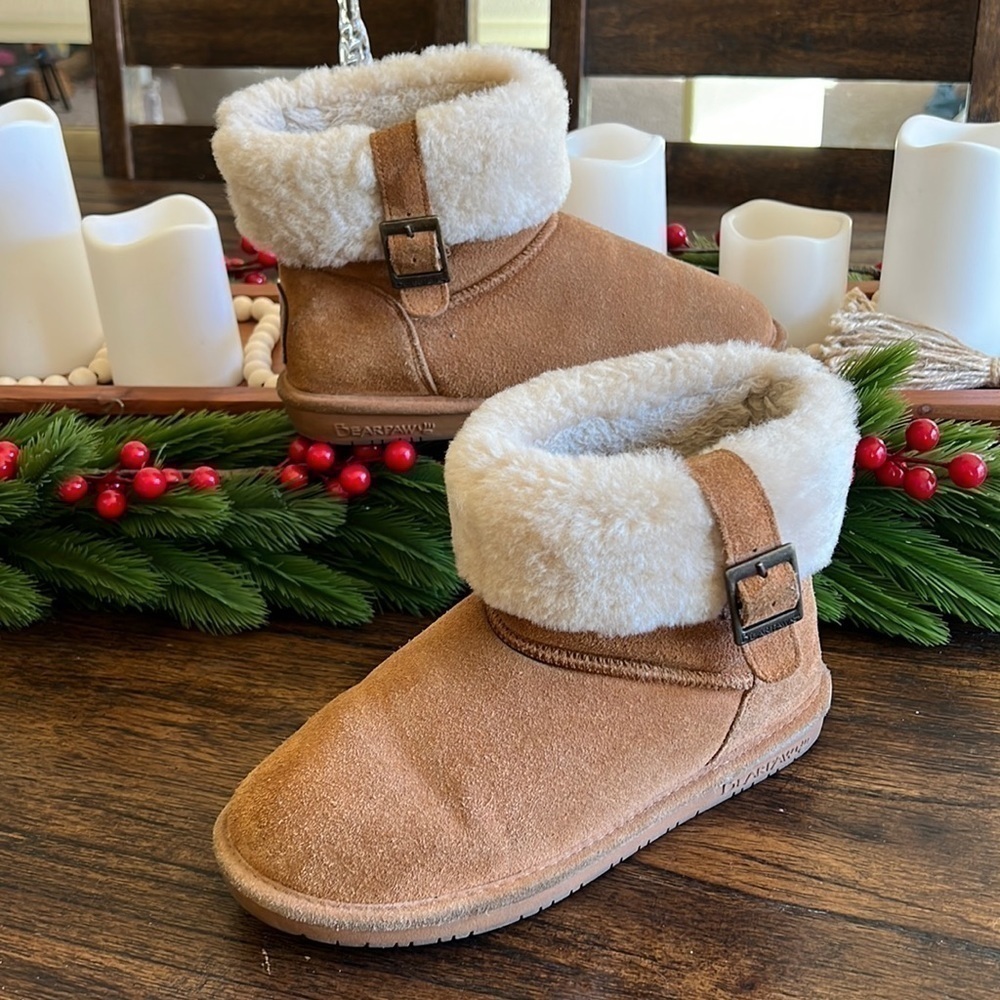 bearpaw abby cuffed tab boot hickory | size 7